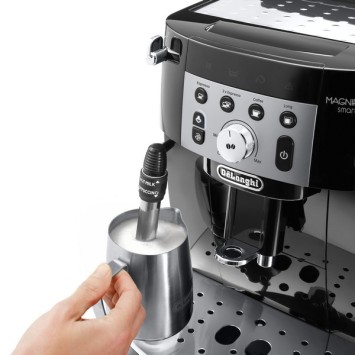 Magnifica S Smart Feb 2533.B Delonghi 3 year warranty + 2 kg of coffee offered