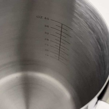 Pichet à lait inox contenance 1,5 litre