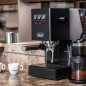Machine à café espresso CLASSIC E24 THUNDER BLACK GAGGIA RI9481/14 + 1 Kg de café moulu OFFERT Machine à café espresso CLASSIC E24 THUNDER BLACK GAGGIA RI9481/14 + 1 Kg de café moulu OFFERT